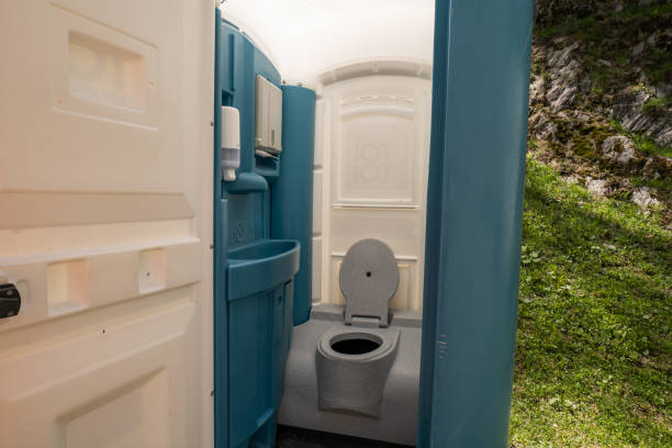 Best Porta potty rental near me  in Simpsonville, KY